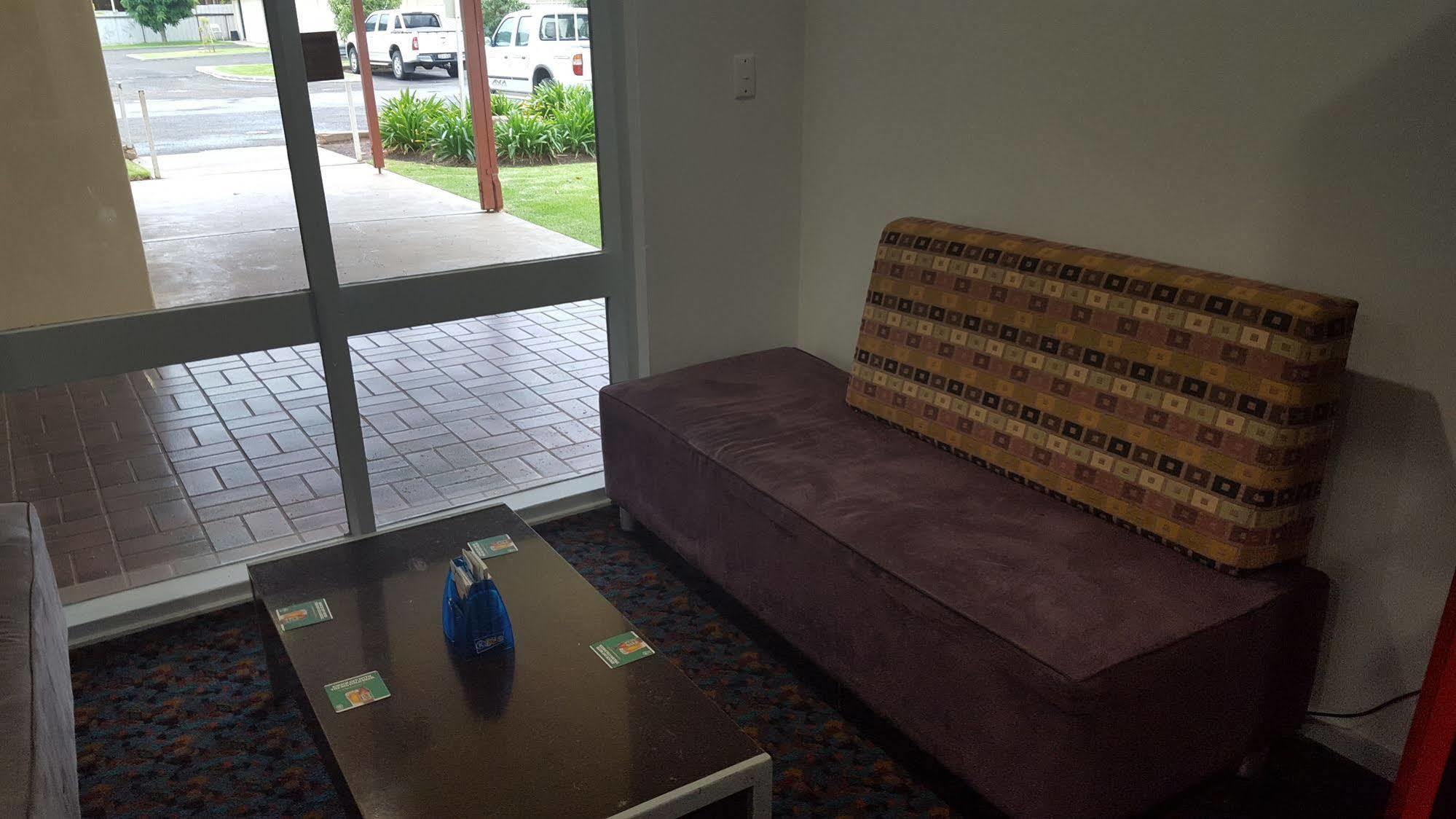 Coro Club Motel กริฟฟิท ภายนอก รูปภาพ
